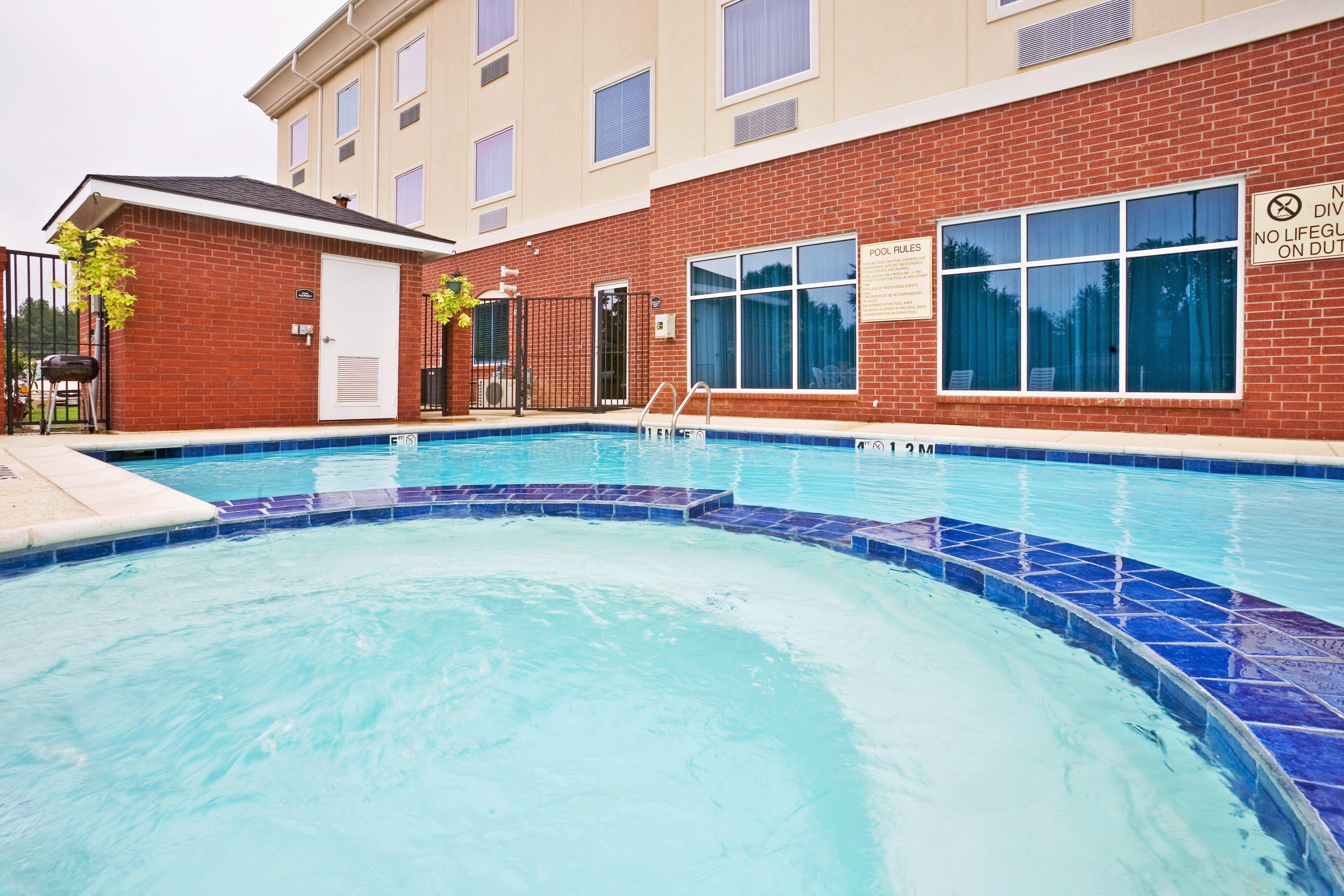 Holiday Inn Express Hotel & Suites New Boston By Ihg Exterior foto